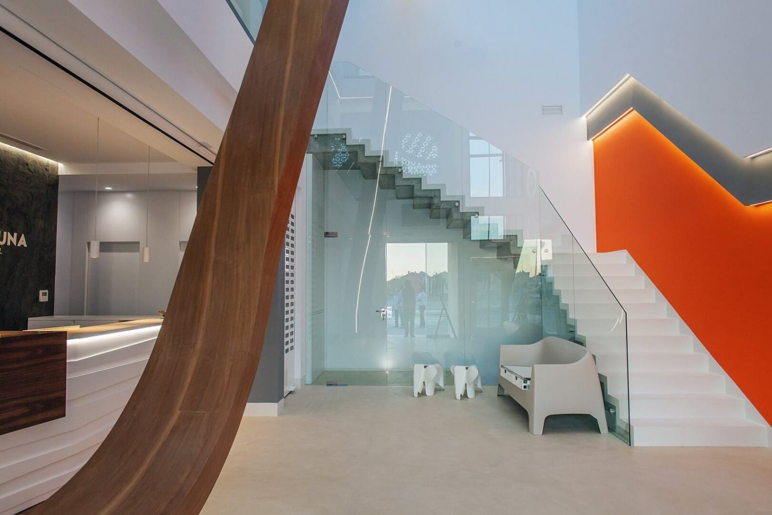 interior-clinica-luna_38215480642_o